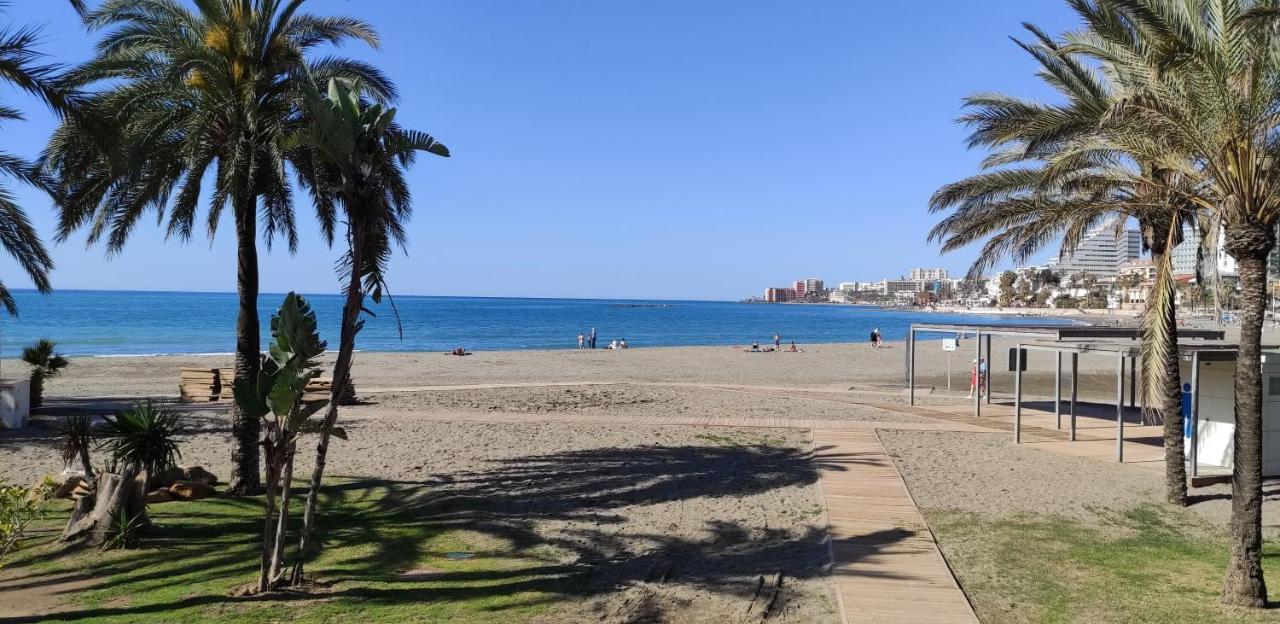 Piso Alquiler Vacacional En Benalmadena, Puerto Marina. Benalmádena